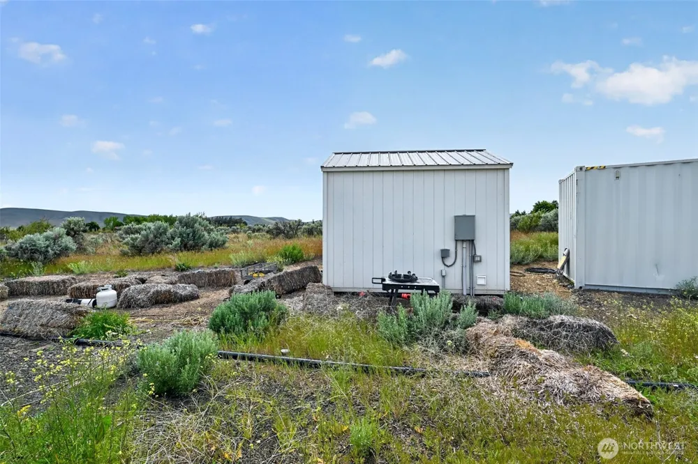 130 Red Tail Road Yakima, WA 98908
