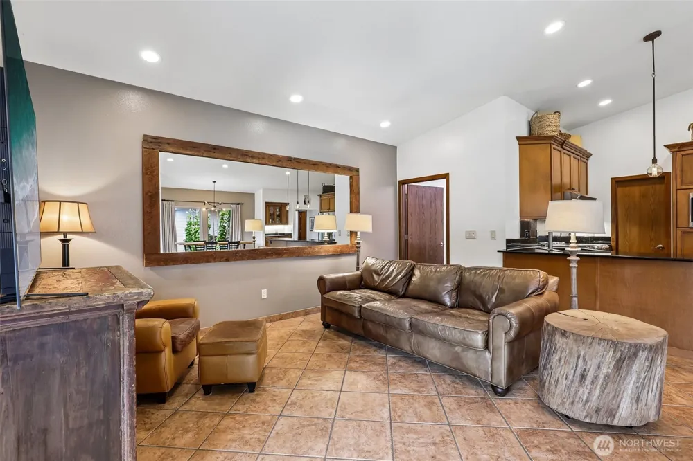 873 Mountain View Road Kalama, WA 98625