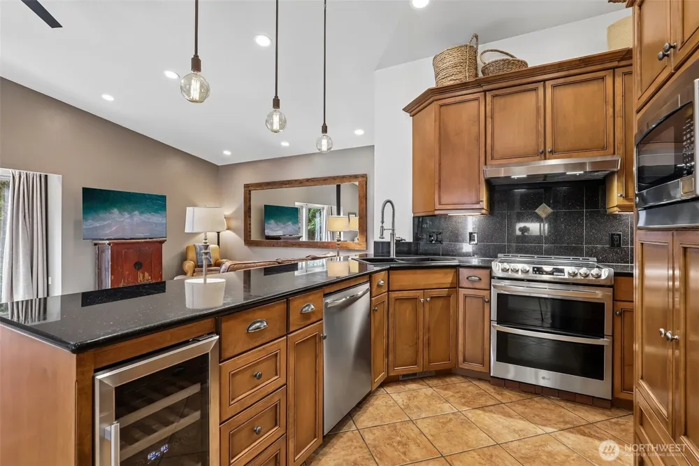 873 Mountain View Road Kalama, WA 98625