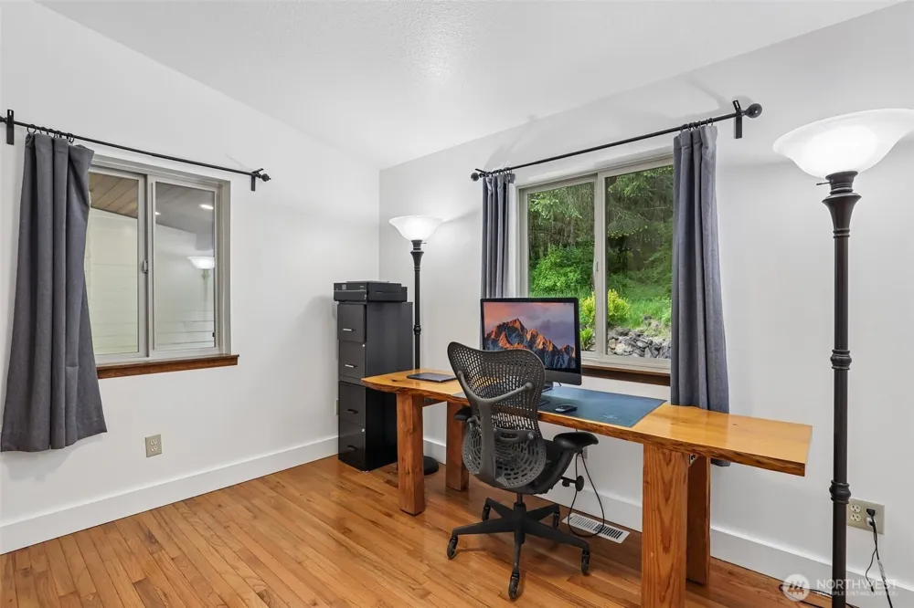 873 Mountain View Road Kalama, WA 98625
