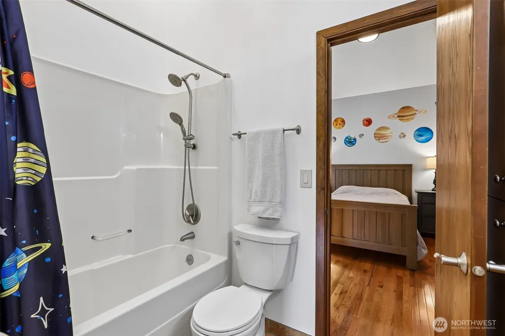 873 Mountain View Road Kalama, WA 98625