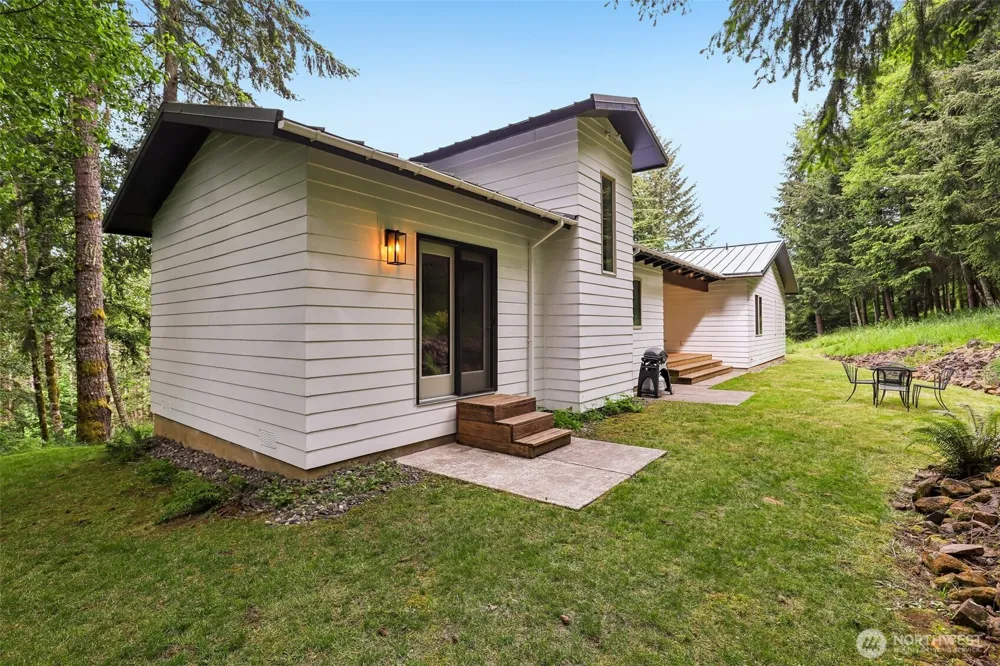 873 Mountain View Road Kalama, WA 98625