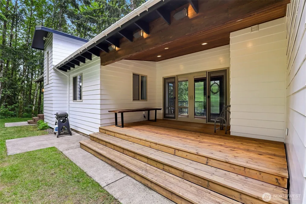 873 Mountain View Road Kalama, WA 98625