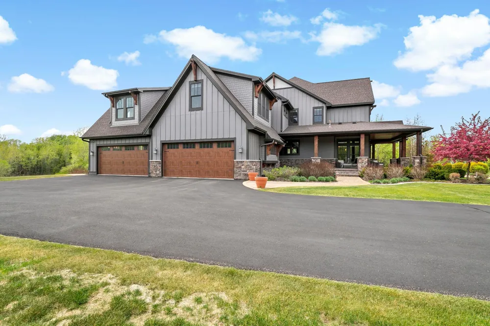 12611 20th Street West Lakeland, MN 55082