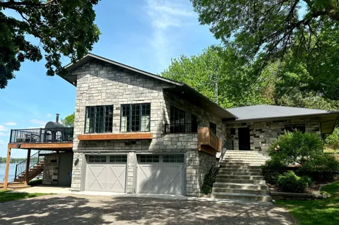6213 Shamrock Drive