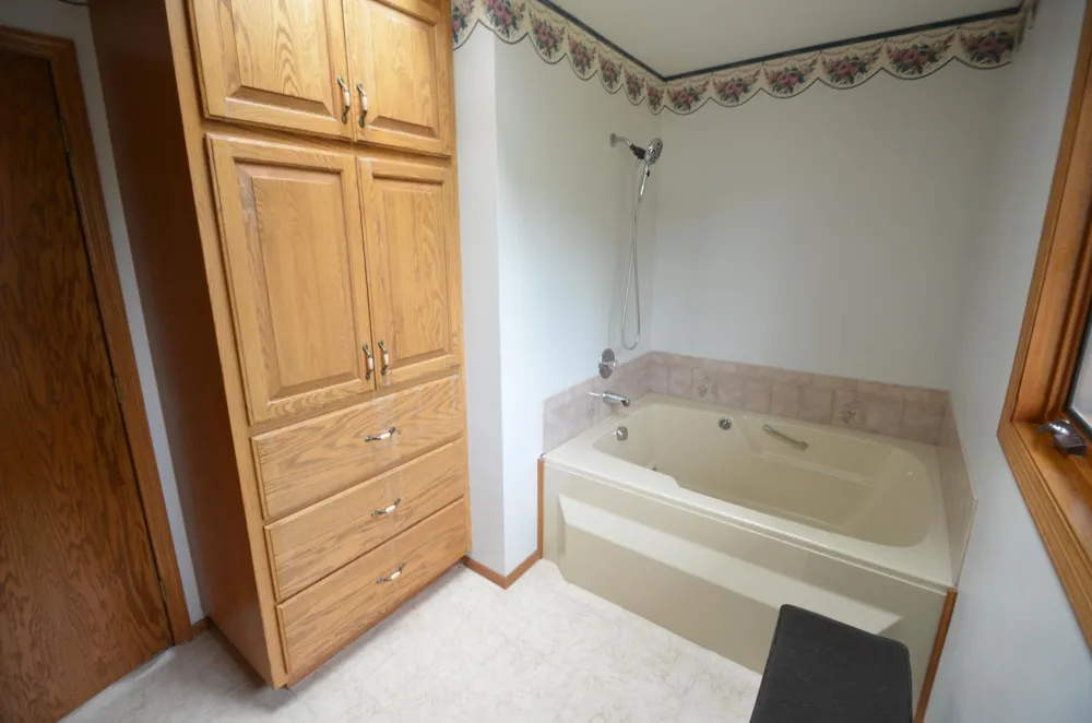 33995 Kale Avenue Stacy, MN 55056