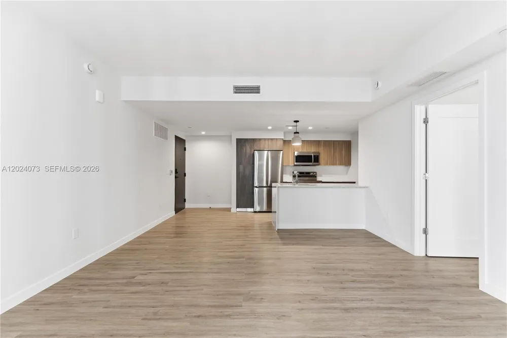 697 Miami Ave #1810 Miami, FL 33136