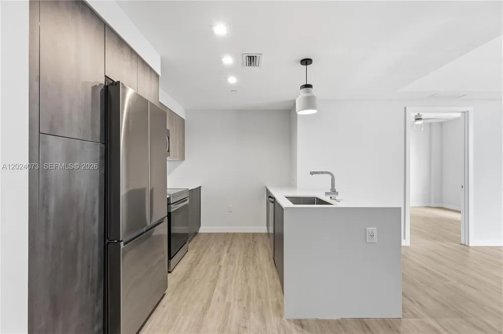 697 Miami Ave #1810 Miami, FL 33136