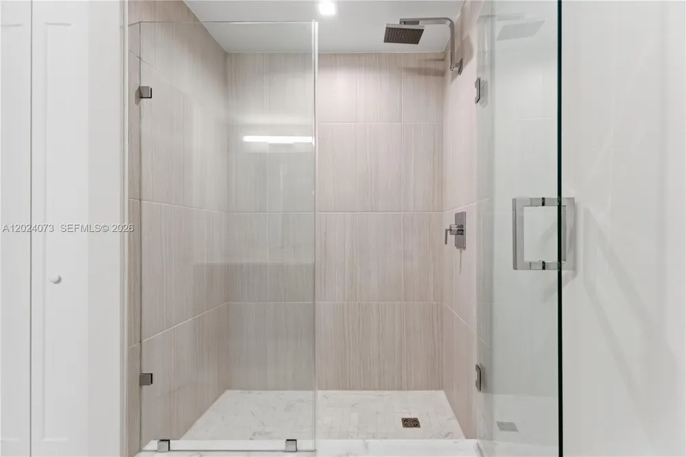 697 Miami Ave #1810 Miami, FL 33136