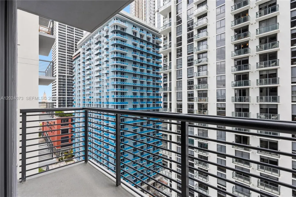 697 Miami Ave #1810 Miami, FL 33136