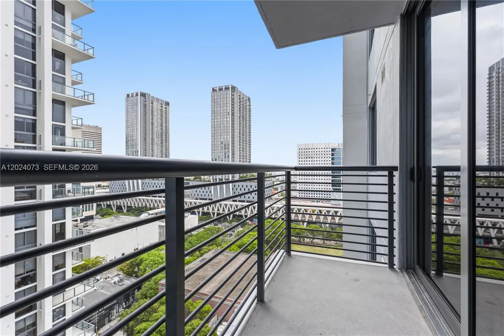 697 Miami Ave #1810 Miami, FL 33136