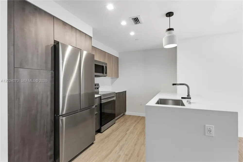 697 Miami Ave #1810 Miami, FL 33136