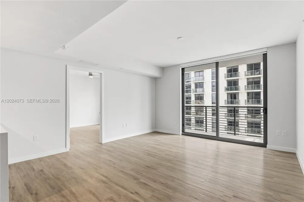697 Miami Ave #1810 Miami, FL 33136