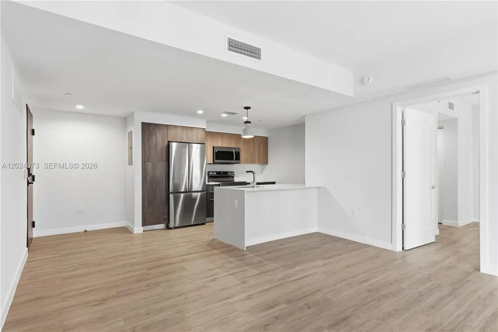 697 Miami Ave #1810 Miami, FL 33136