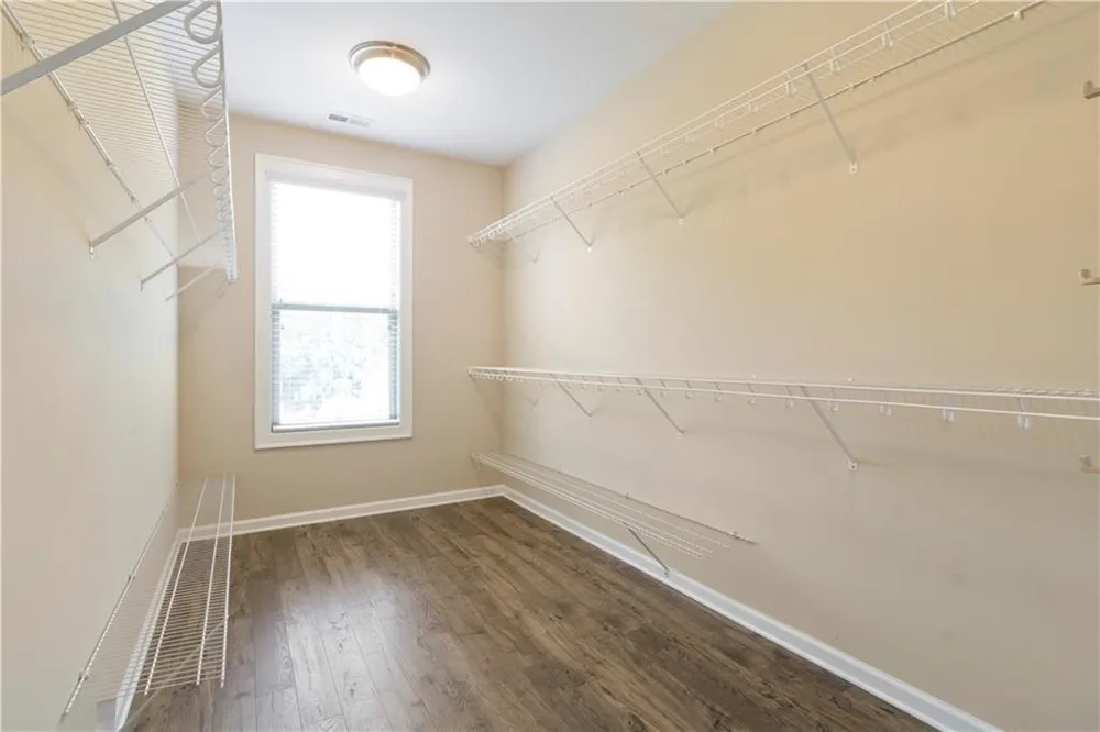 1838 Glenview Park Circle Duluth, GA 30097