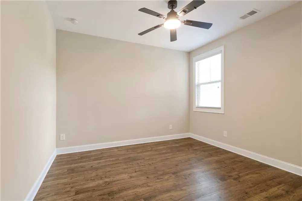 1838 Glenview Park Circle Duluth, GA 30097