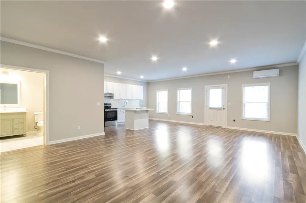 1838 Glenview Park Circle Duluth, GA 30097