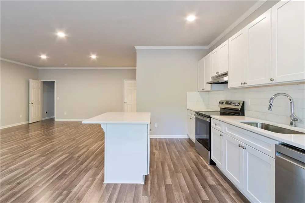 1838 Glenview Park Circle Duluth, GA 30097