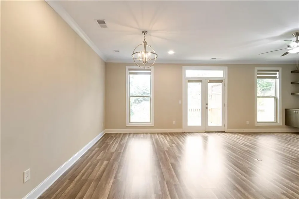1838 Glenview Park Circle Duluth, GA 30097