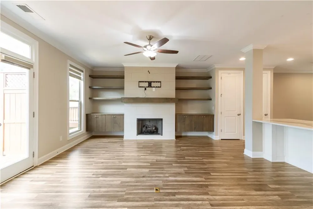 1838 Glenview Park Circle Duluth, GA 30097
