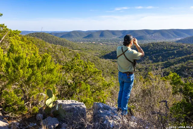 1030 Owl Hollow Leakey, TX 78873