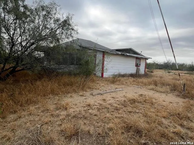 87 quinney Carrizo Springs, TX 78834