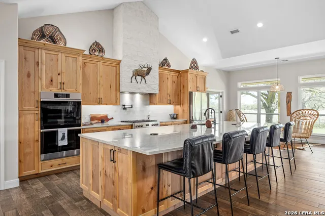 4205 Fredericksburg Rd Kerrville, TX 78028