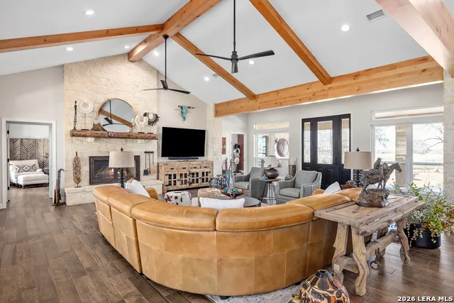 4205 Fredericksburg Rd Kerrville, TX 78028