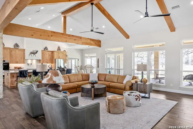 4205 Fredericksburg Rd Kerrville, TX 78028