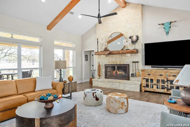 4205 Fredericksburg Rd Kerrville, TX 78028