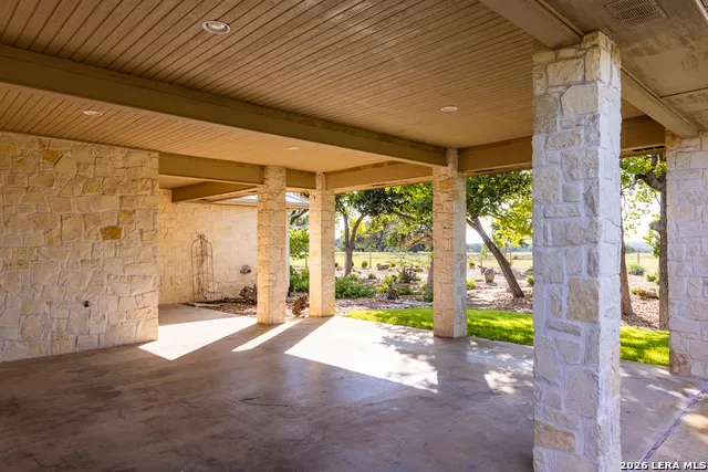 4205 Fredericksburg Rd Kerrville, TX 78028