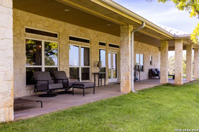 4205 Fredericksburg Rd Kerrville, TX 78028