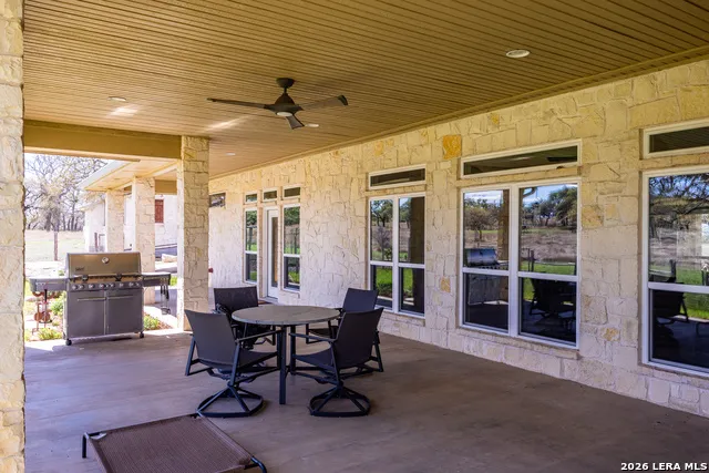 4205 Fredericksburg Rd Kerrville, TX 78028