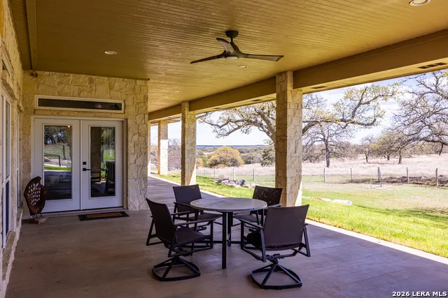 4205 Fredericksburg Rd Kerrville, TX 78028