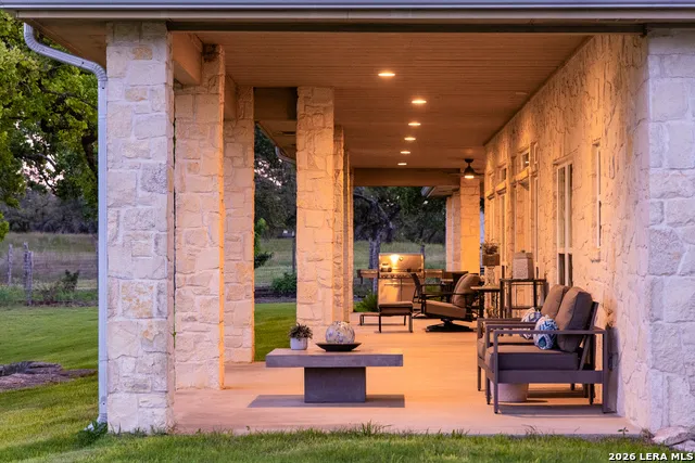 4205 Fredericksburg Rd Kerrville, TX 78028