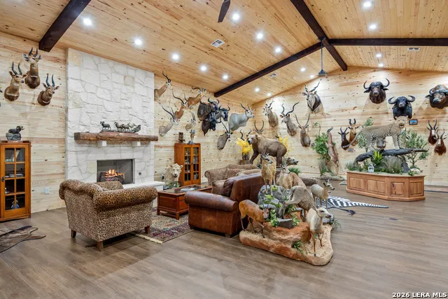 4205 Fredericksburg Rd Kerrville, TX 78028