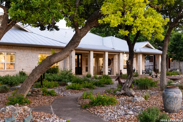 4205 Fredericksburg Rd Kerrville, TX 78028