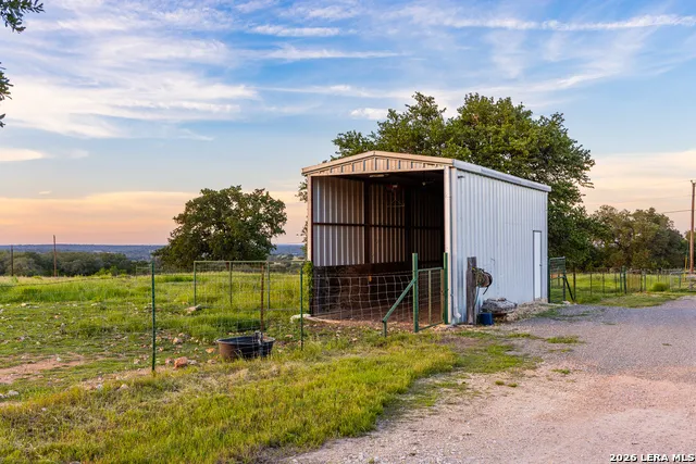 4205 Fredericksburg Rd Kerrville, TX 78028