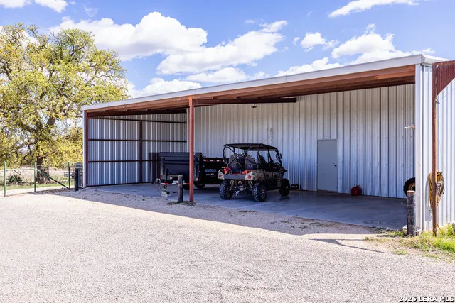 4205 Fredericksburg Rd Kerrville, TX 78028