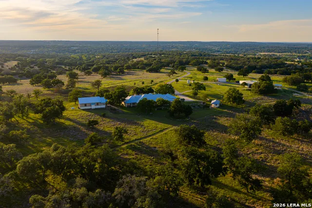 4205 Fredericksburg Rd Kerrville, TX 78028