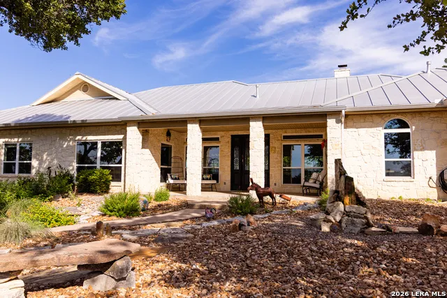 4205 Fredericksburg Rd Kerrville, TX 78028