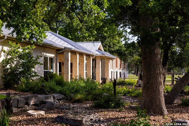 4205 Fredericksburg Rd Kerrville, TX 78028
