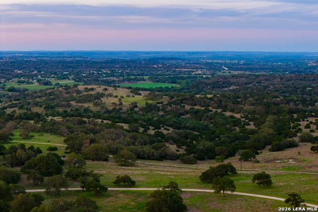 4205 Fredericksburg Rd Kerrville, TX 78028