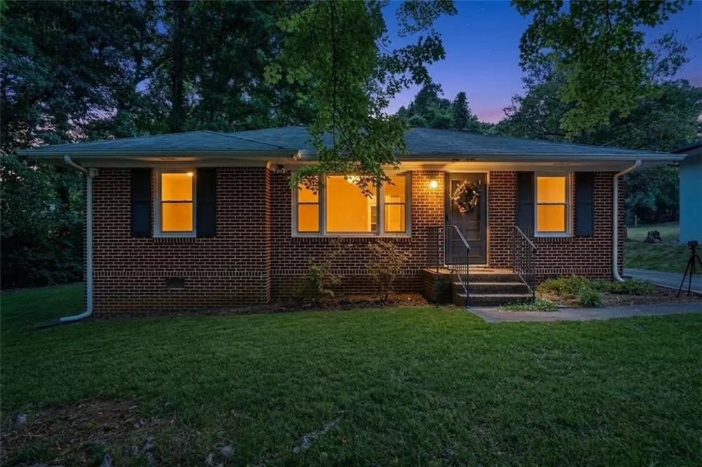 243 S Myrtle Street Winder, GA 30680
