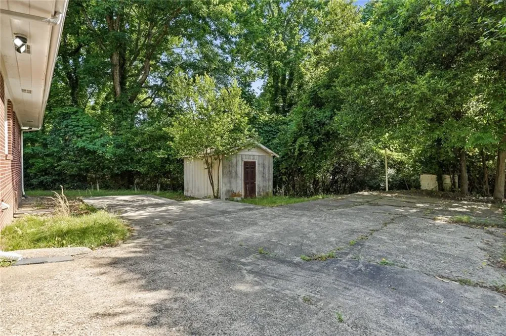 243 S Myrtle Street Winder, GA 30680