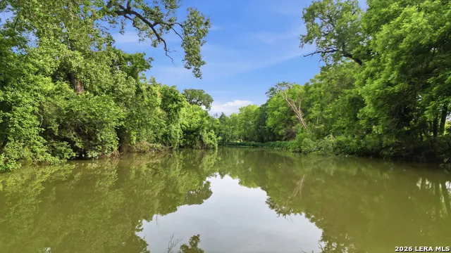 1301 Sea Willow Marion, TX 78124
