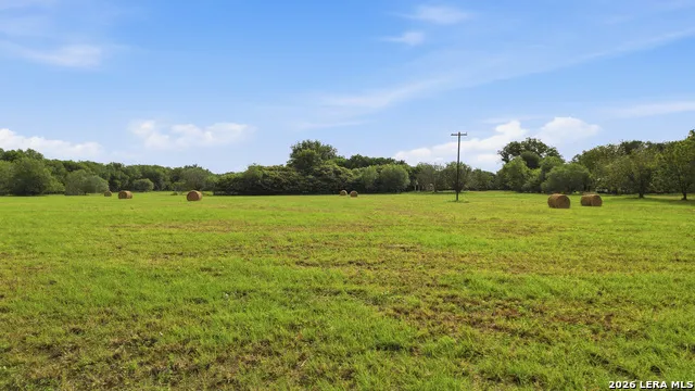 1301 Sea Willow Marion, TX 78124