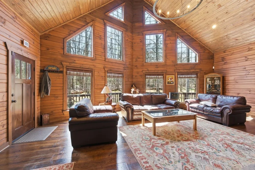 1118 Carrollville Landing Rd Clifton, TN 38425