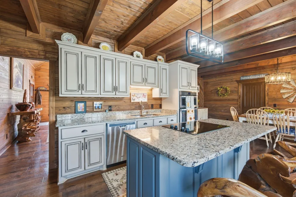 1118 Carrollville Landing Rd Clifton, TN 38425