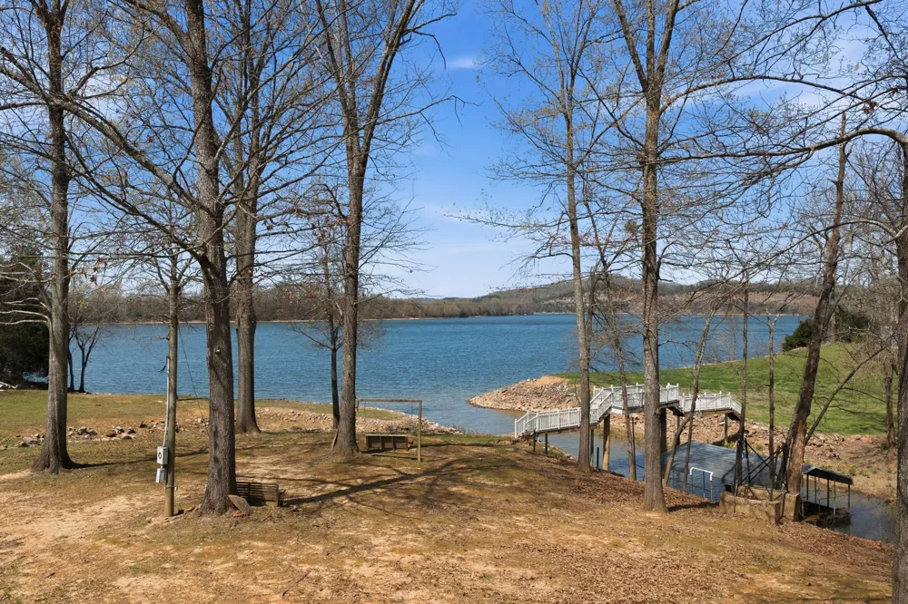 1118 Carrollville Landing Rd Clifton, TN 38425